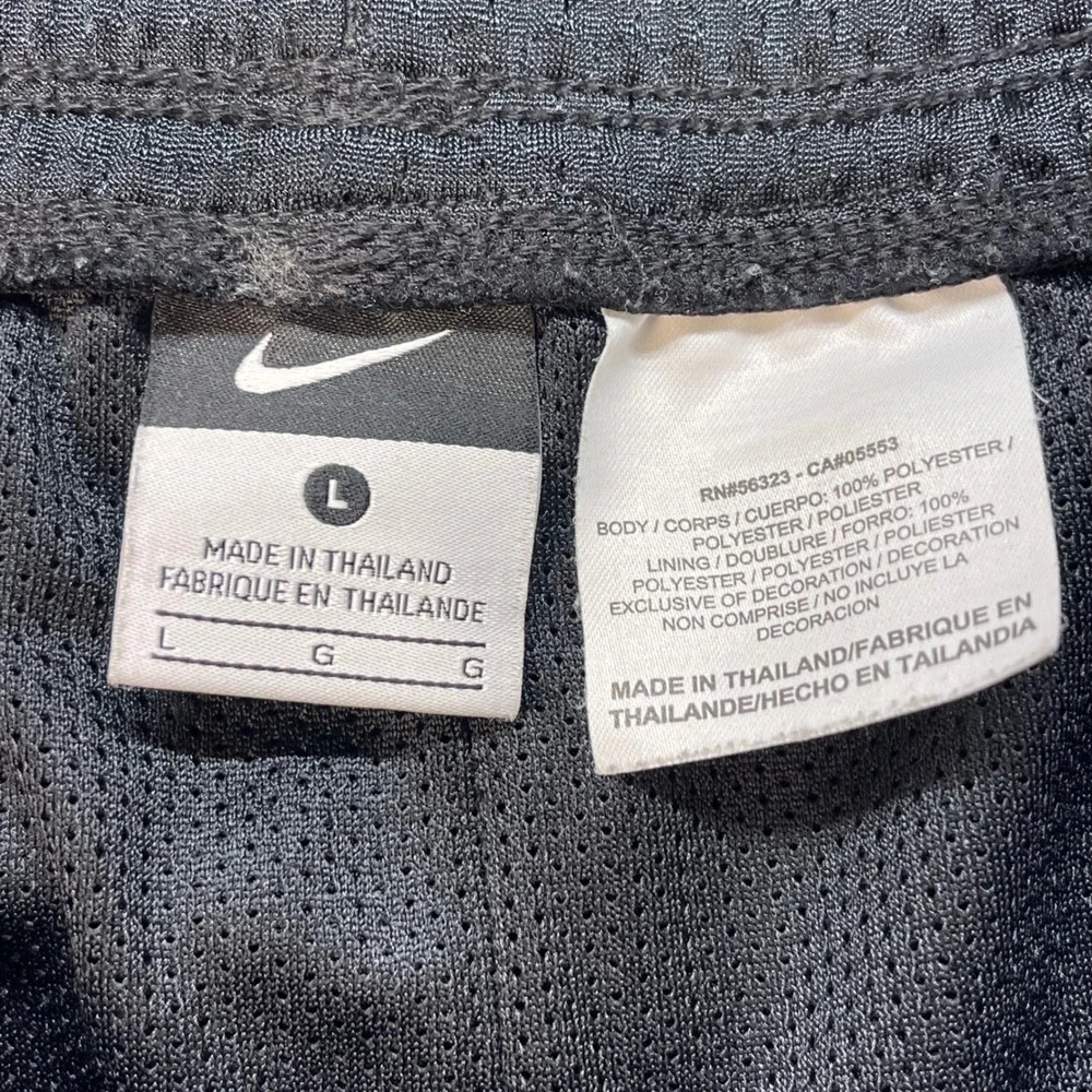 Nike Mens Basketball Shorts Athletic Livestrong Gym Swoosh‎ Large 408397